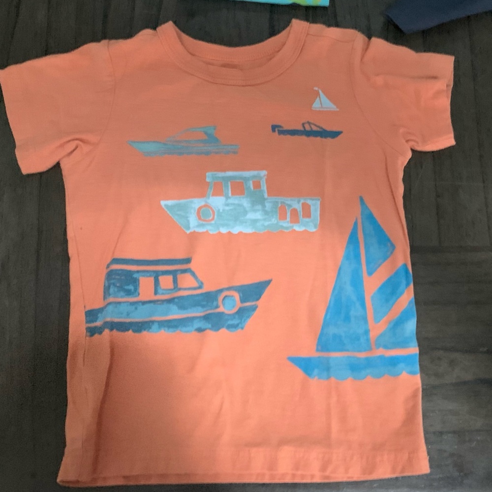 Boats Tea shirt